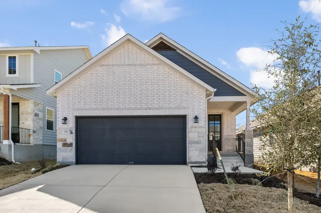 250 Ranier Way, Dripping Springs