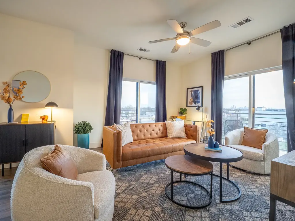 6444 Burnet Road 509, Austin