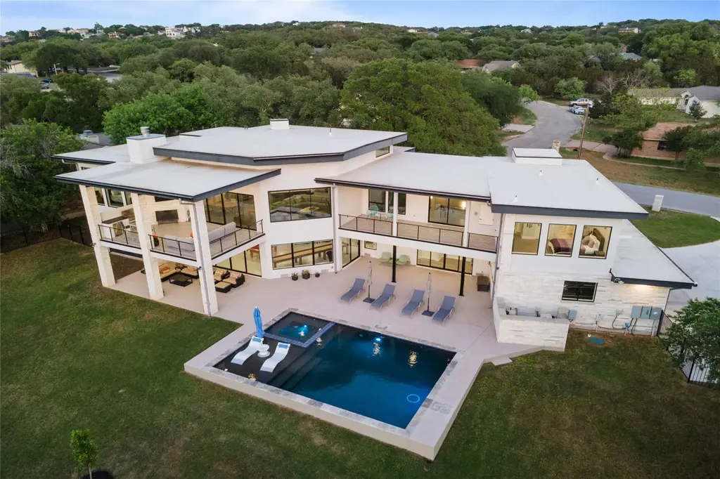 2912 Patriot Drive, Lago Vista