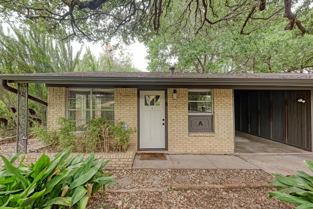 1612 Elmhurst Drive A, Austin