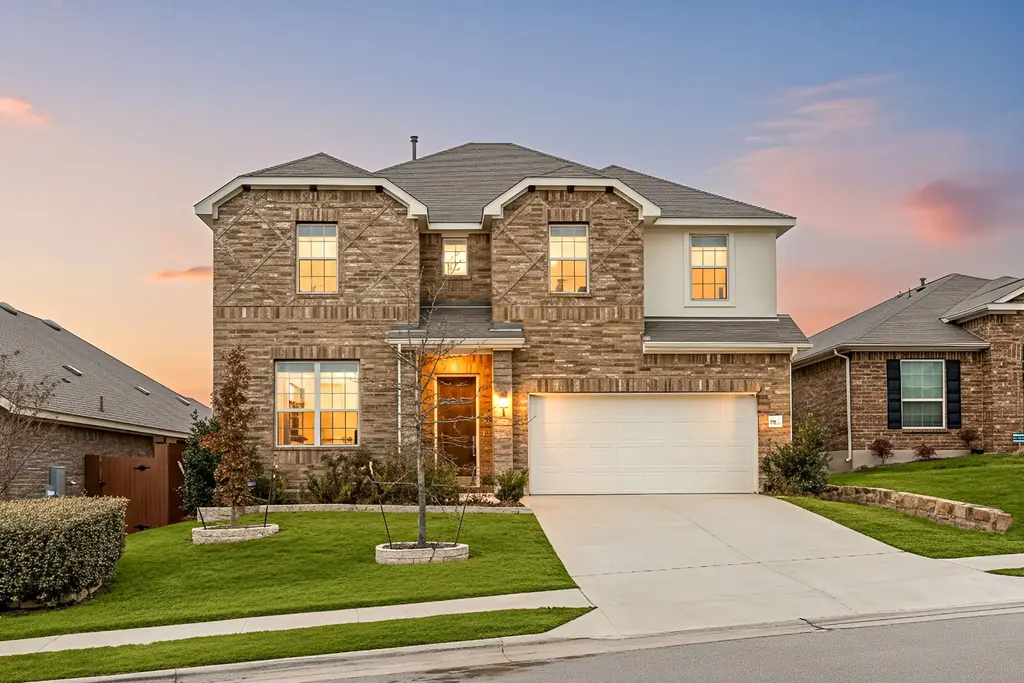 1098 Cherrystone Loop, Buda