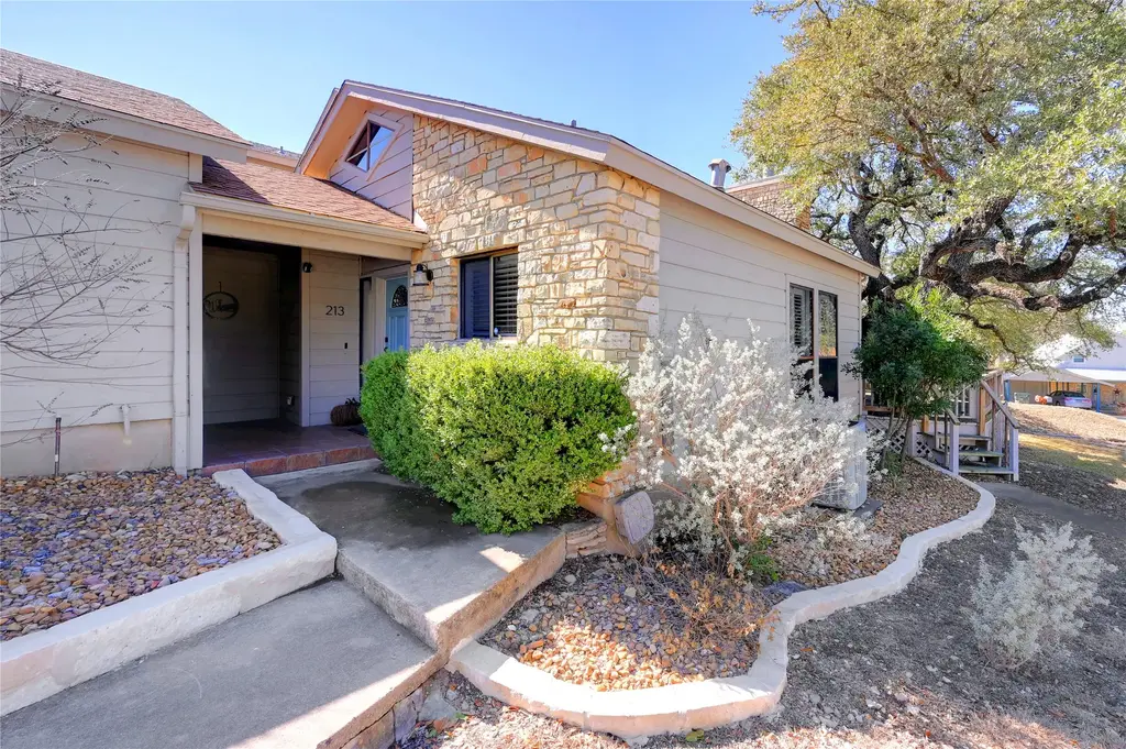 213 Overlook Court, Wimberley