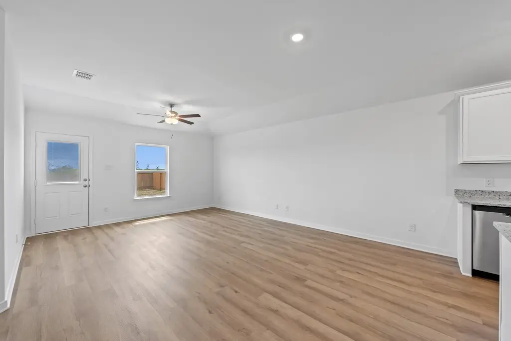 360 Low Pasture Trail, Maxwell