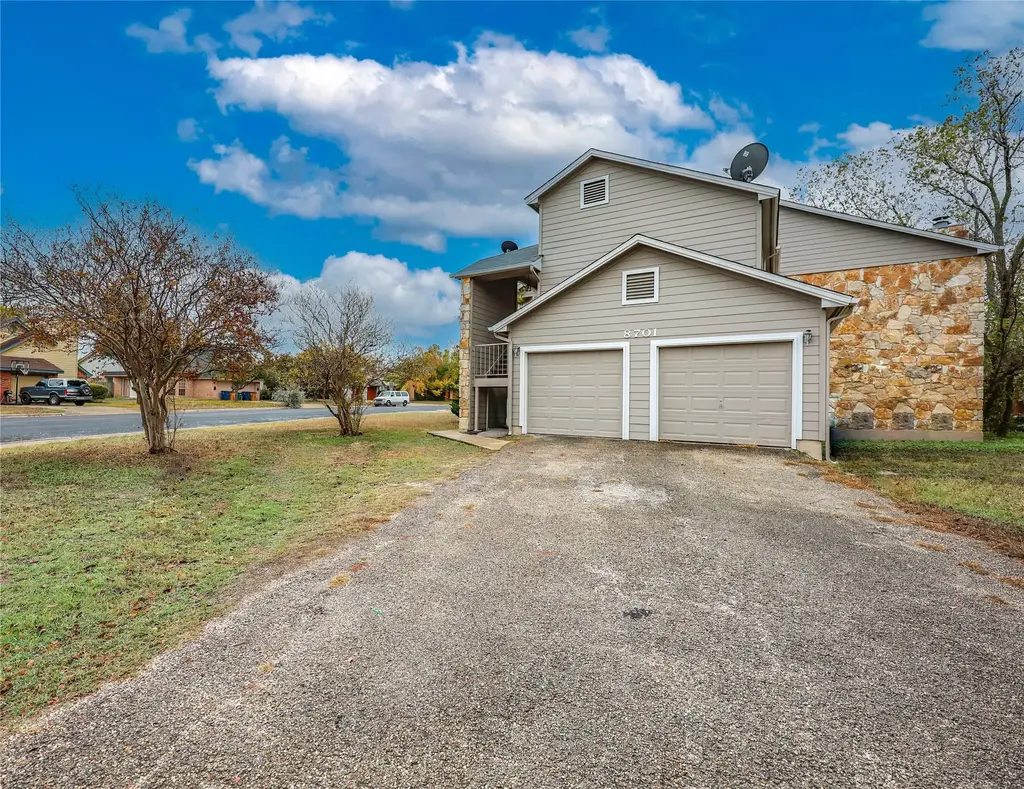 8701 Schick Road A, Austin