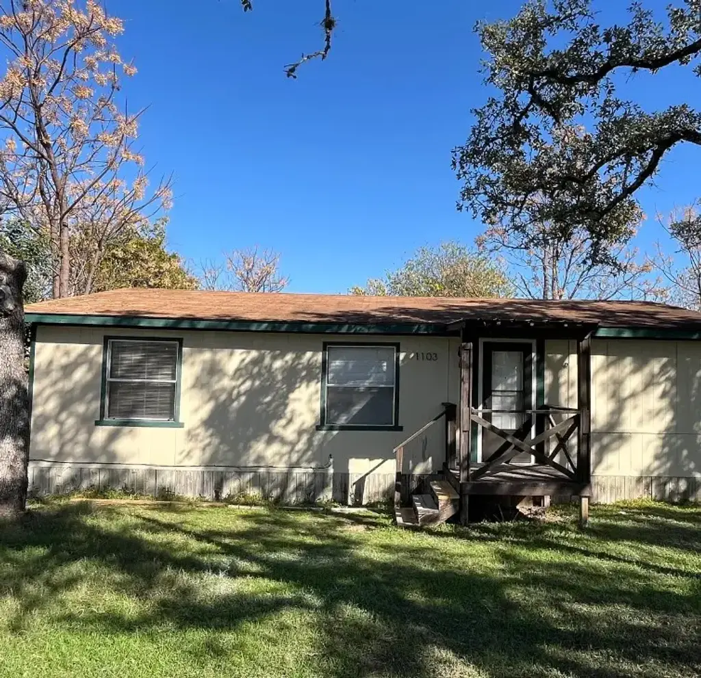 1103 Lipan Trail, Austin