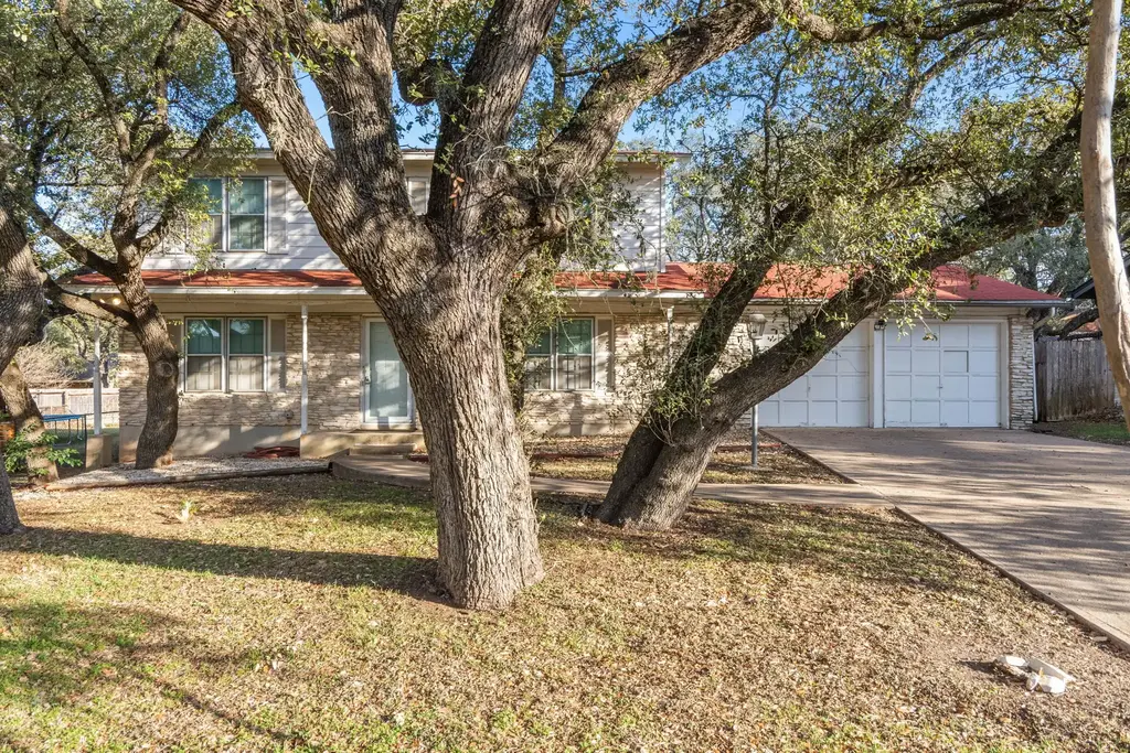 8401 Tecumseh Drive, Austin
