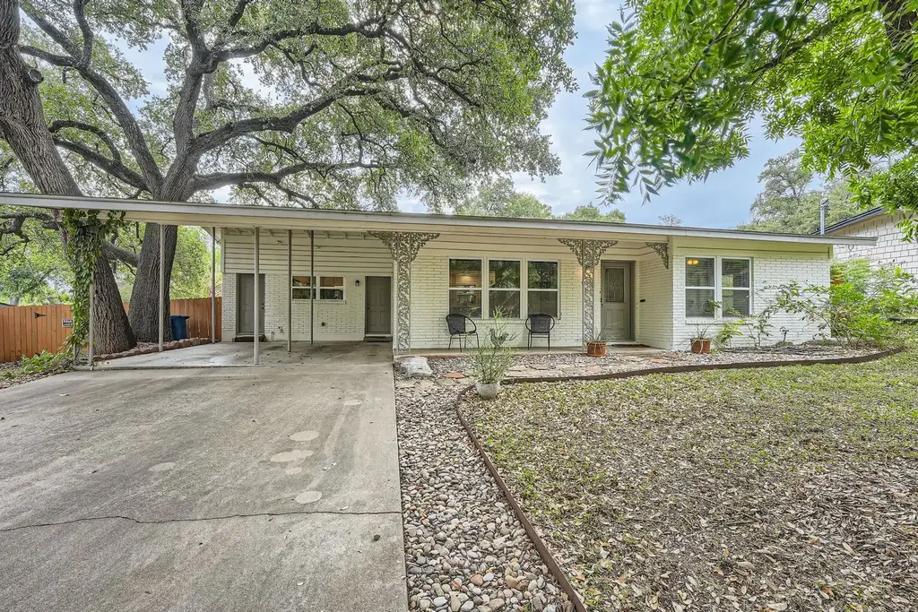 11903 North Oaks Drive, Austin