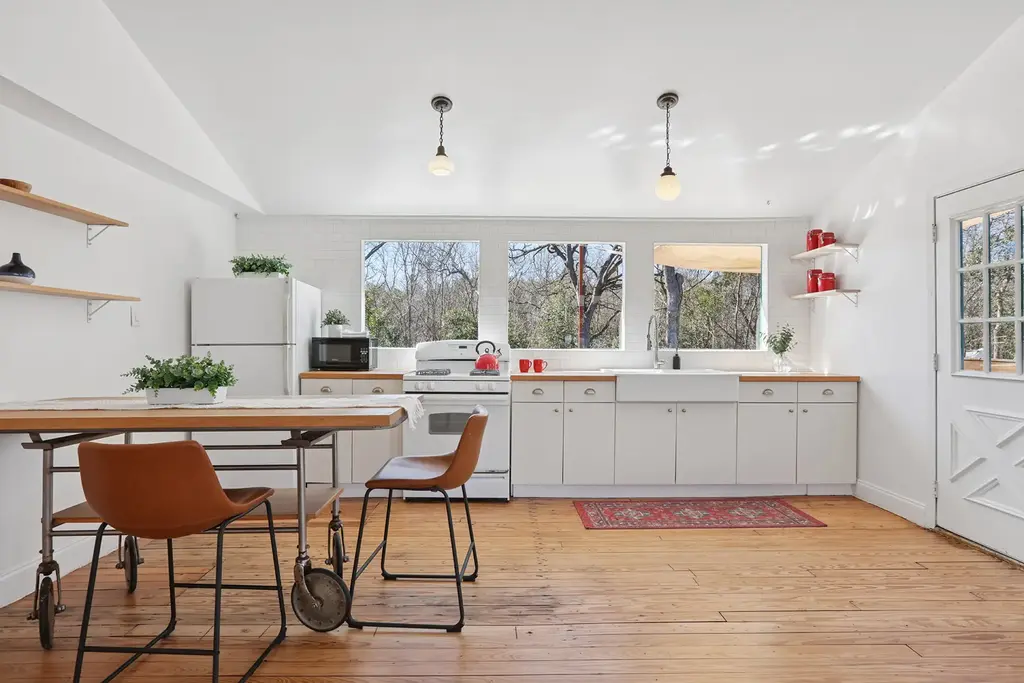 5603 Harold Court, Austin