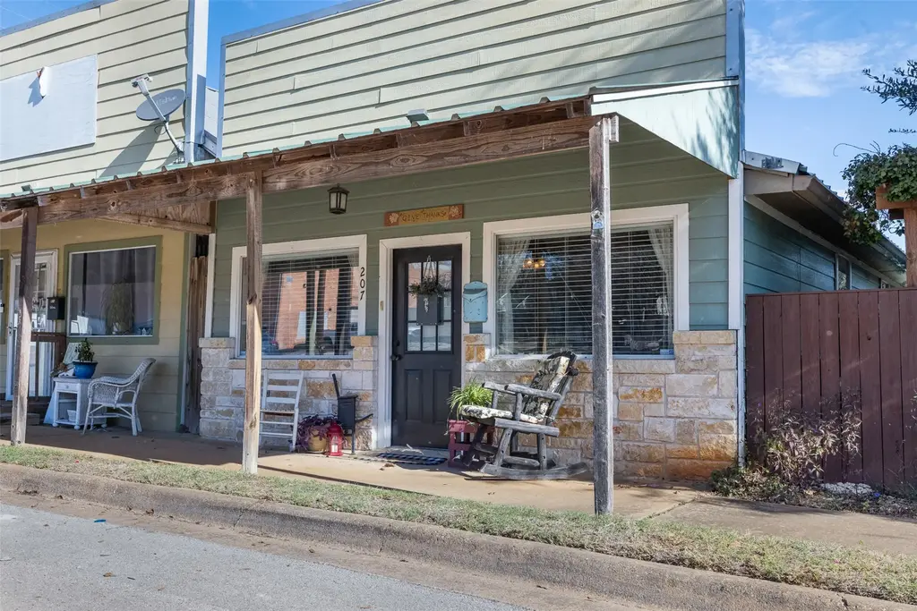 207 S Hill Street, Caldwell