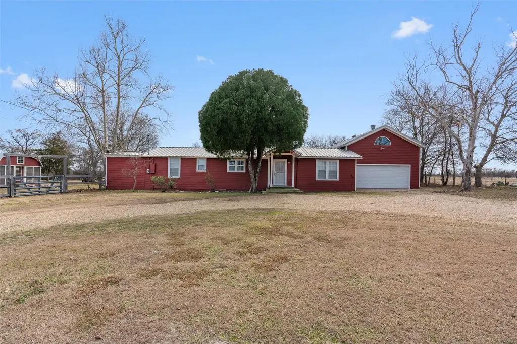 8889 N Fm 487, Rockdale