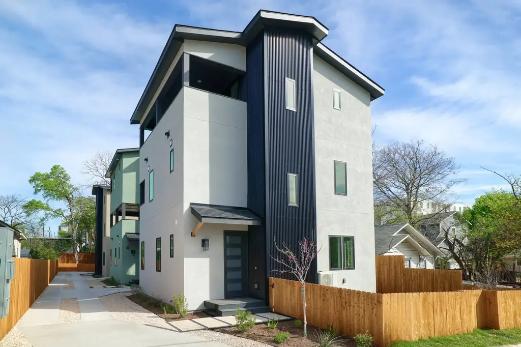 2818 E 22nd Street 1, Austin