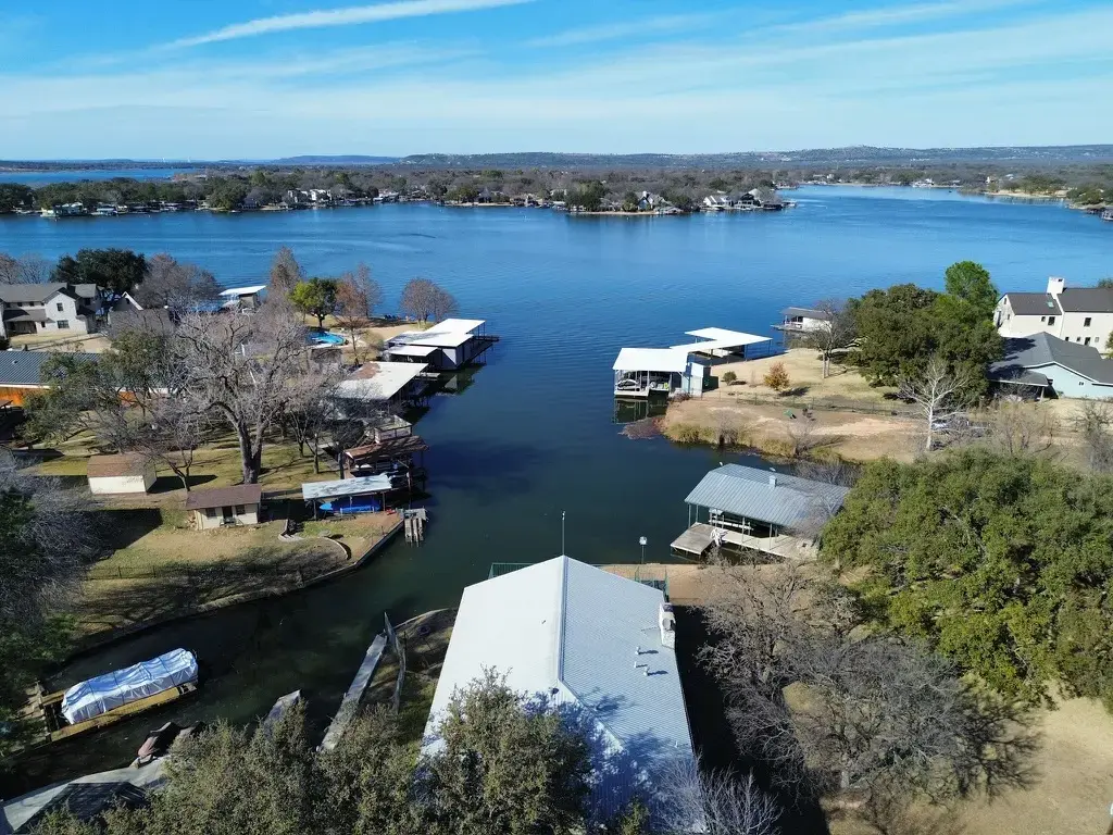 305 W Briar Drive, Granite Shoals