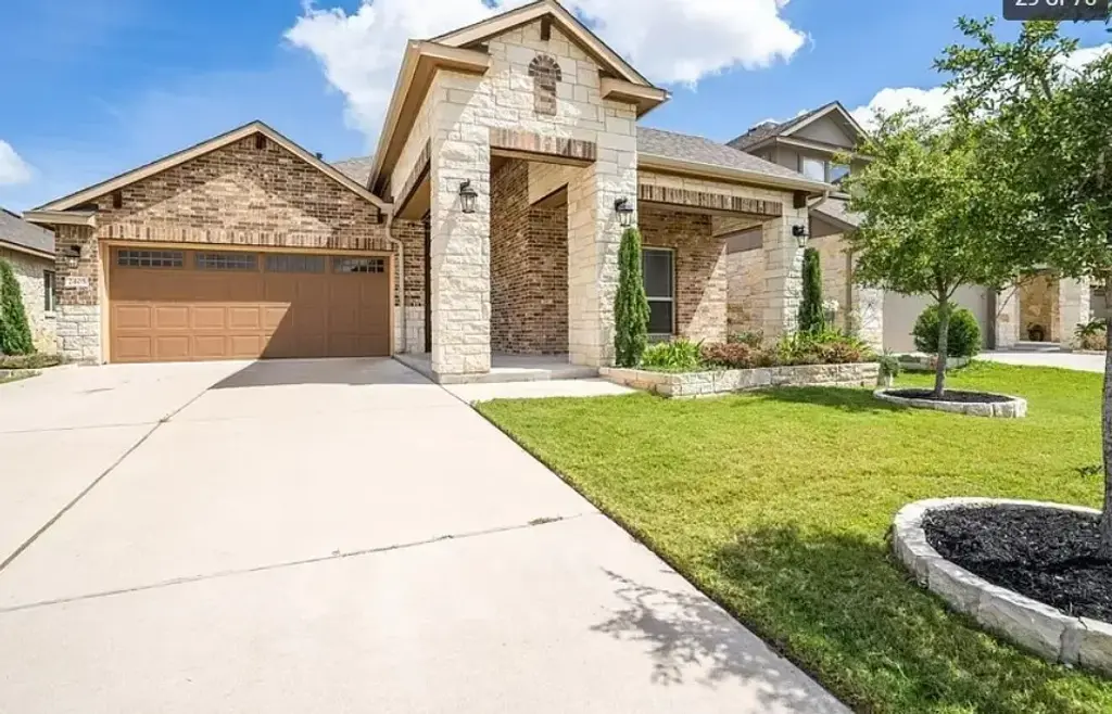 2405 Muzzie Lane, Leander