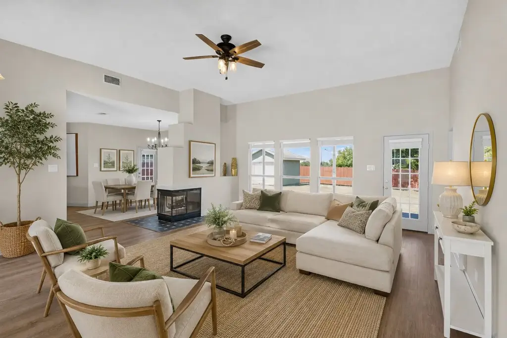 80 Family Circle, Hutto