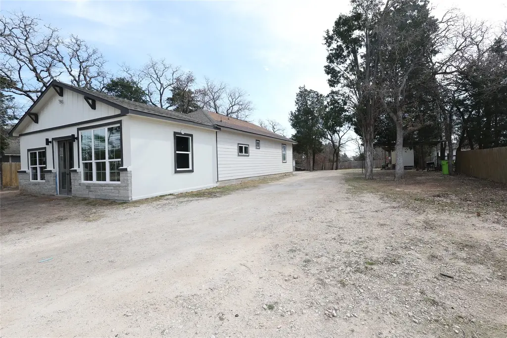 250 La Selva Drive, Elgin