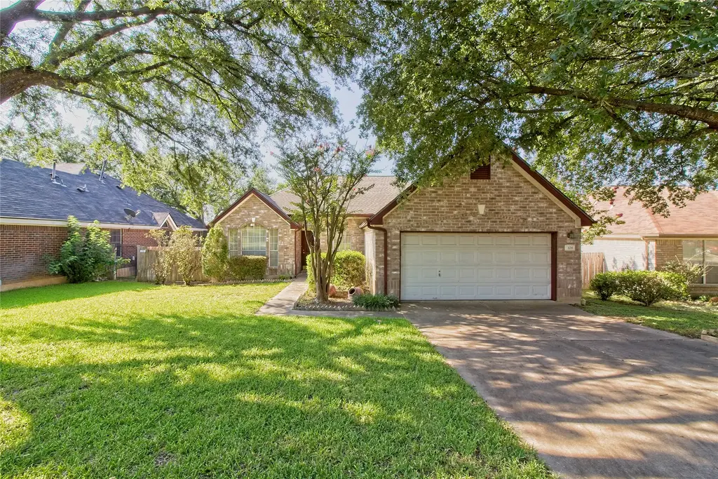 108 Rio Vista Drive, Georgetown
