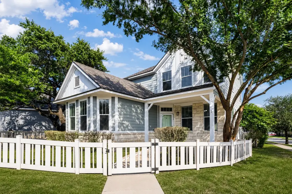 5136 Hellman, Kyle