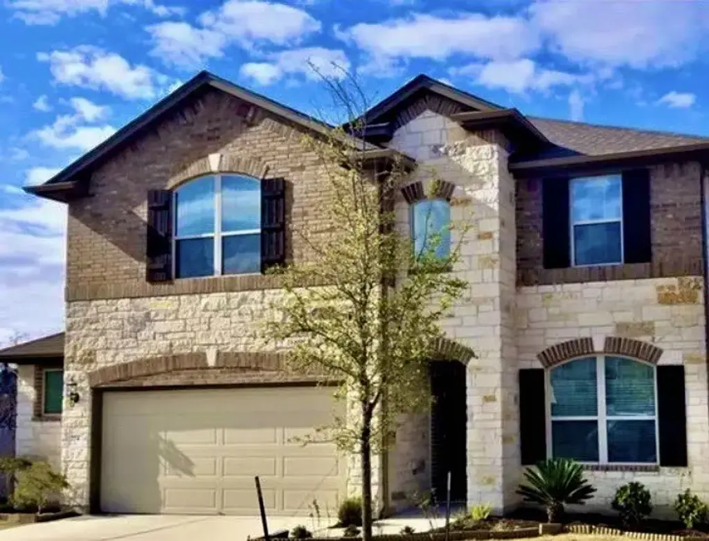 704 Carillion Drive, Pflugerville