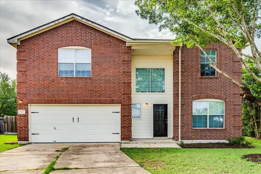 618 Lavaca Loop, Elgin