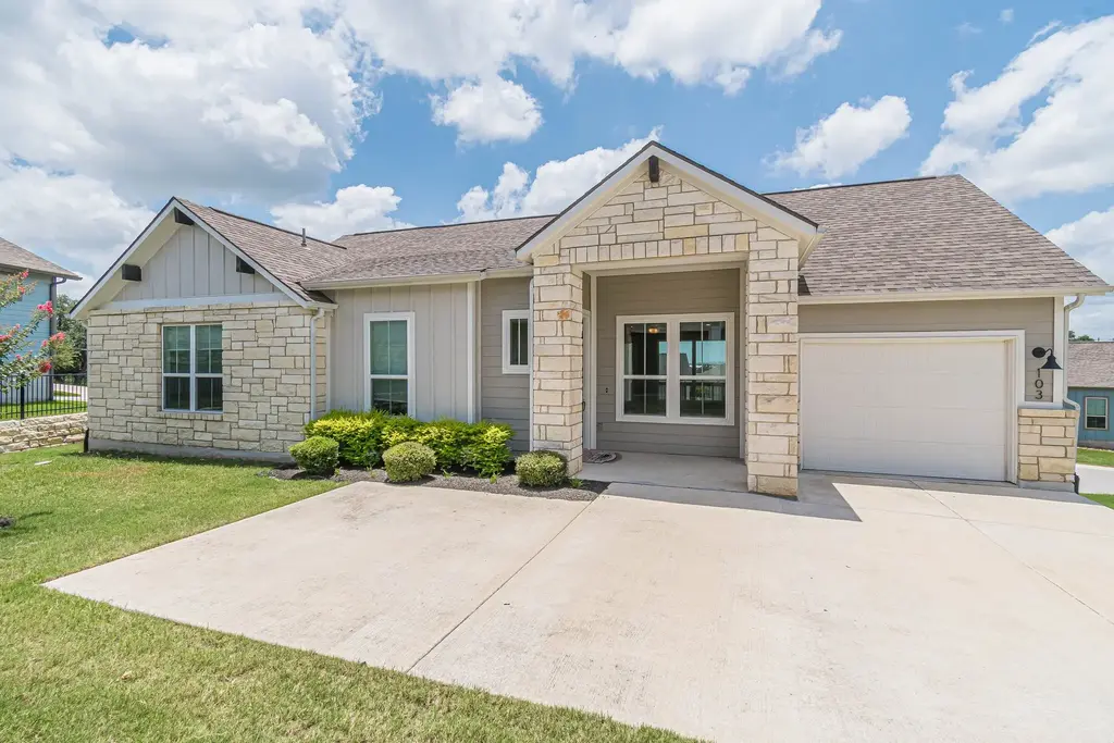 116 Mulligan Drive 103, San Marcos
