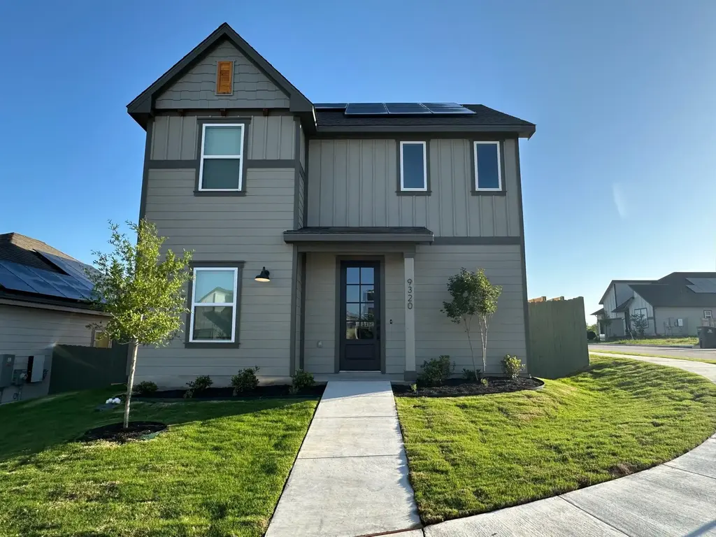 9320 Gladsome Path, Manor