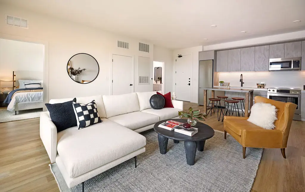 4315 S Congress Avenue 302, Austin