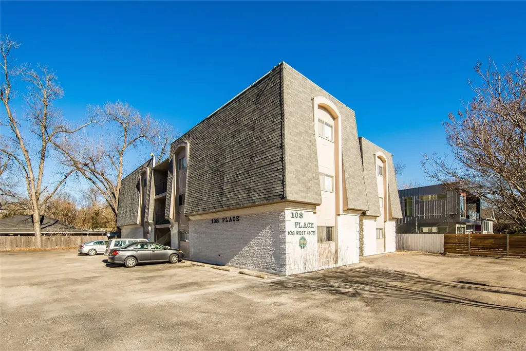 108 W 45th 307, Austin