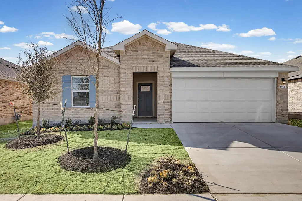 1932 Bandito Bluff Pass, Leander