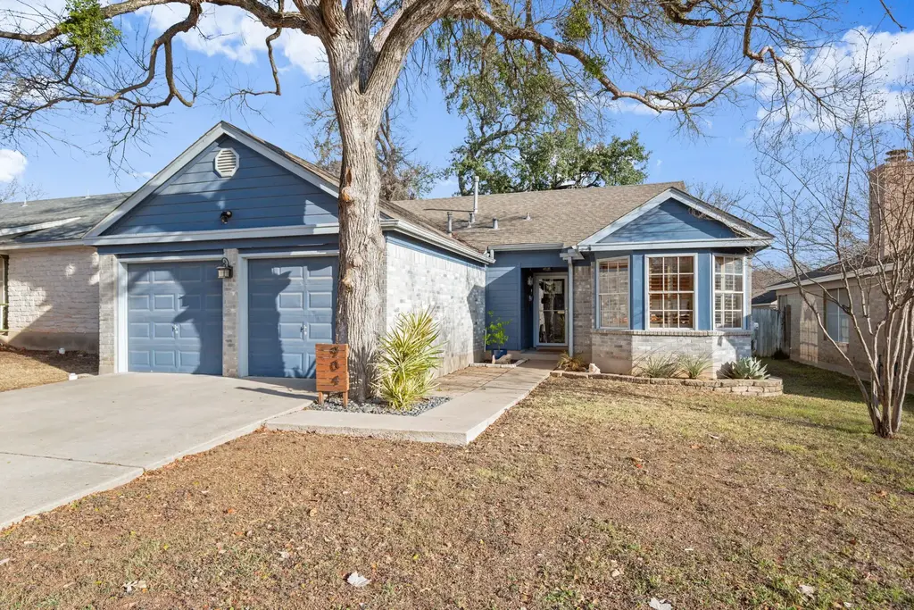 904 Minturn Lane, Austin