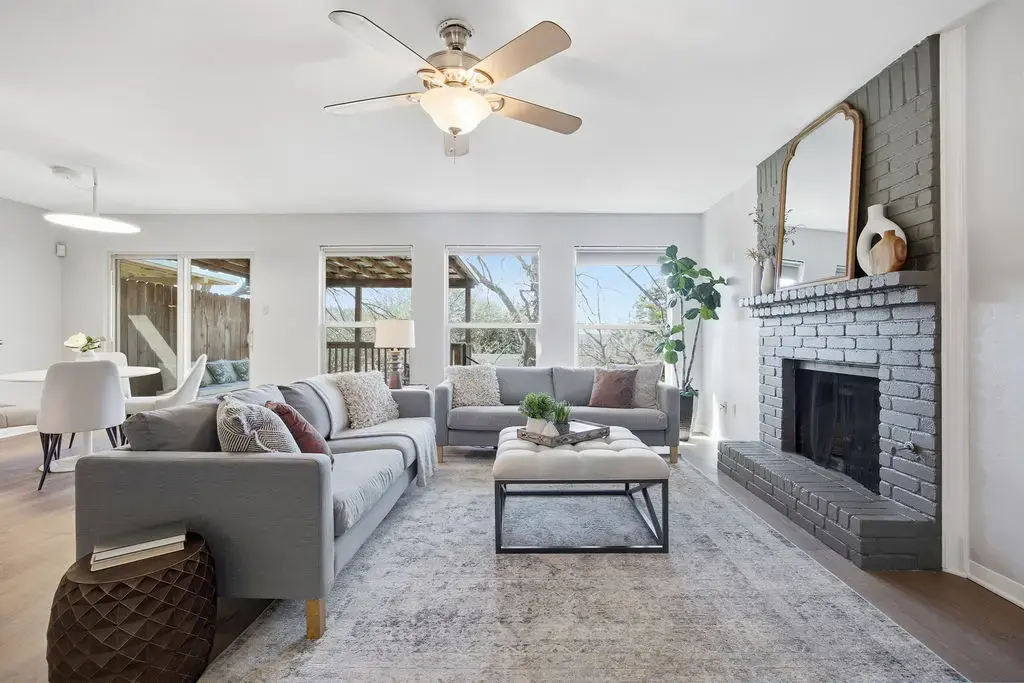 6486 Hart Lane, Austin