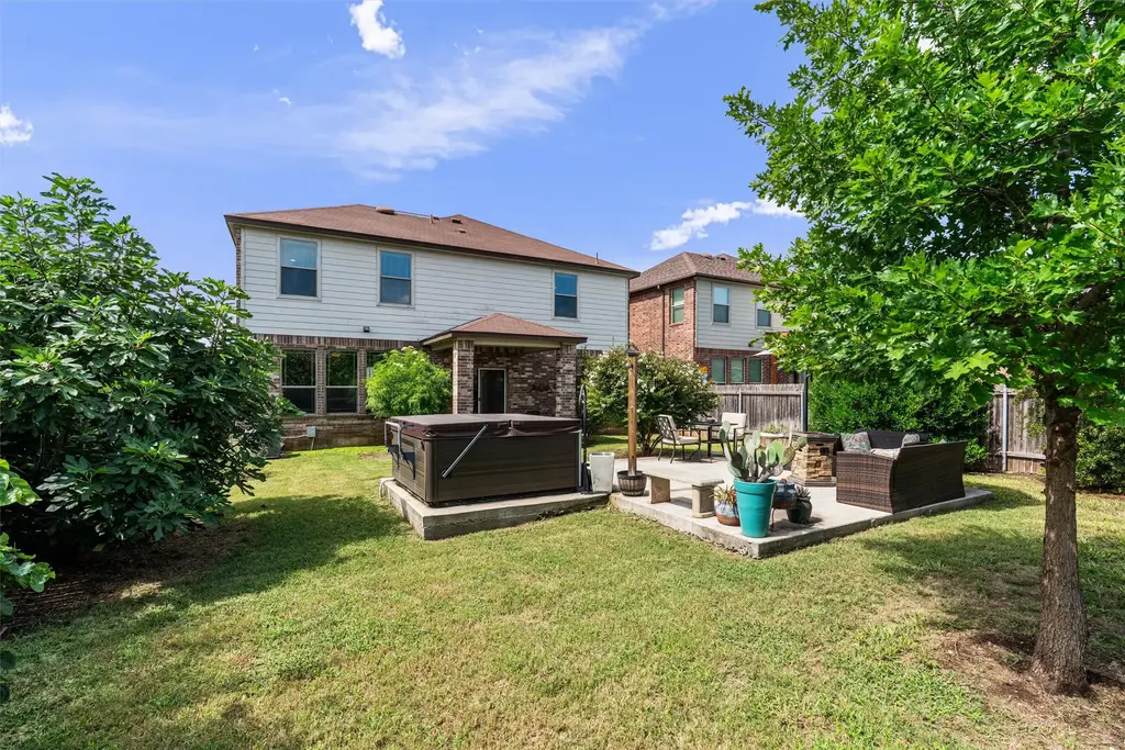 804 Water Hyacinth Loop, Leander