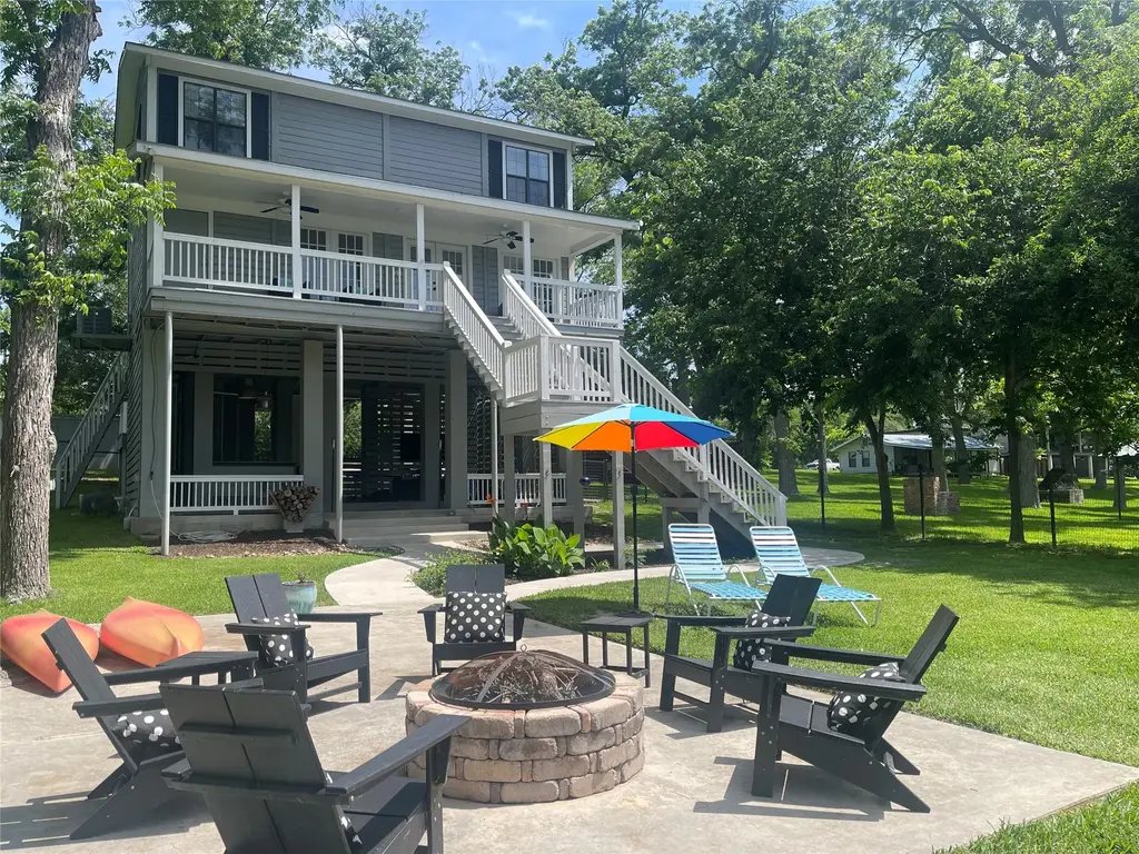 279 Waltons Way, Seguin