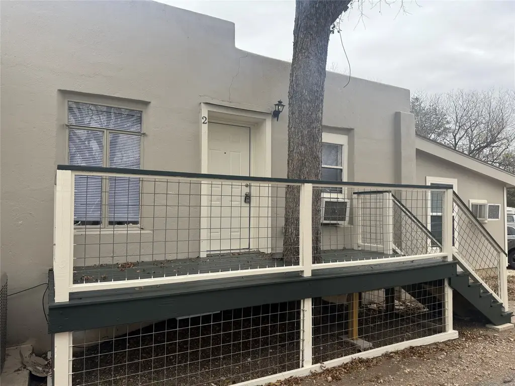 527 W San Antonio Street 2, San Marcos