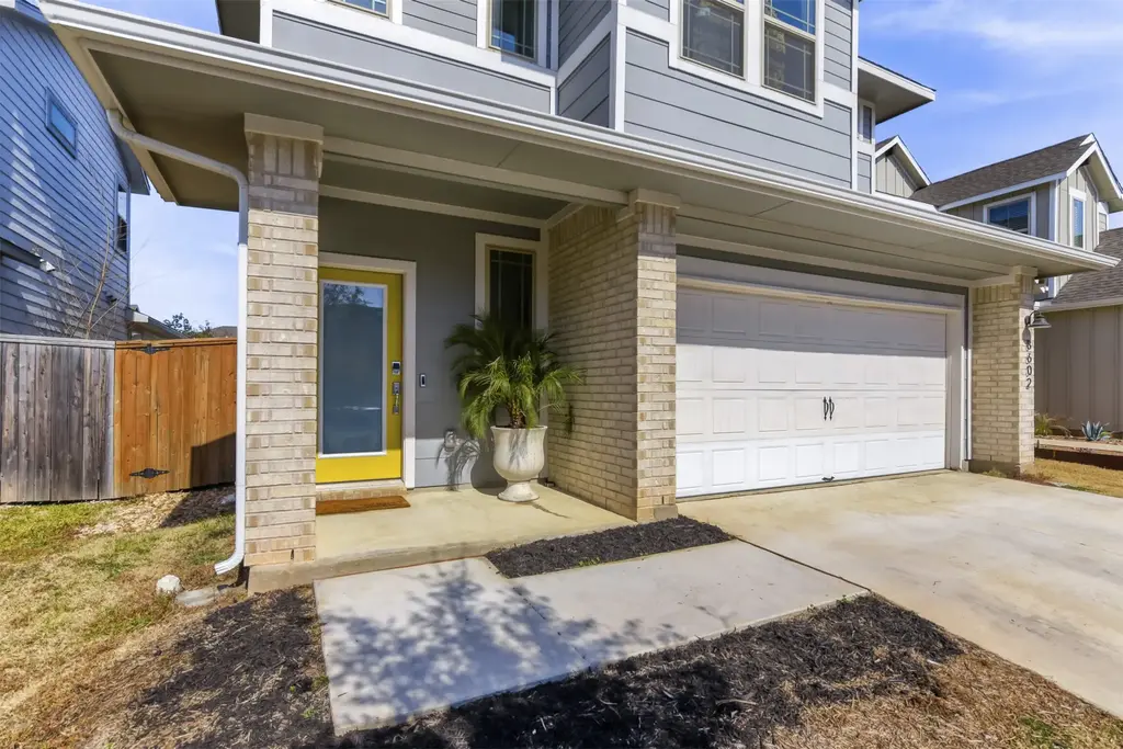 8602 Cottage Rose Drive, Austin