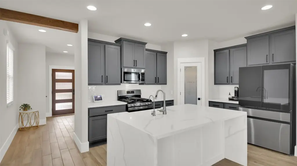 964 Pepperbark Loop, Buda