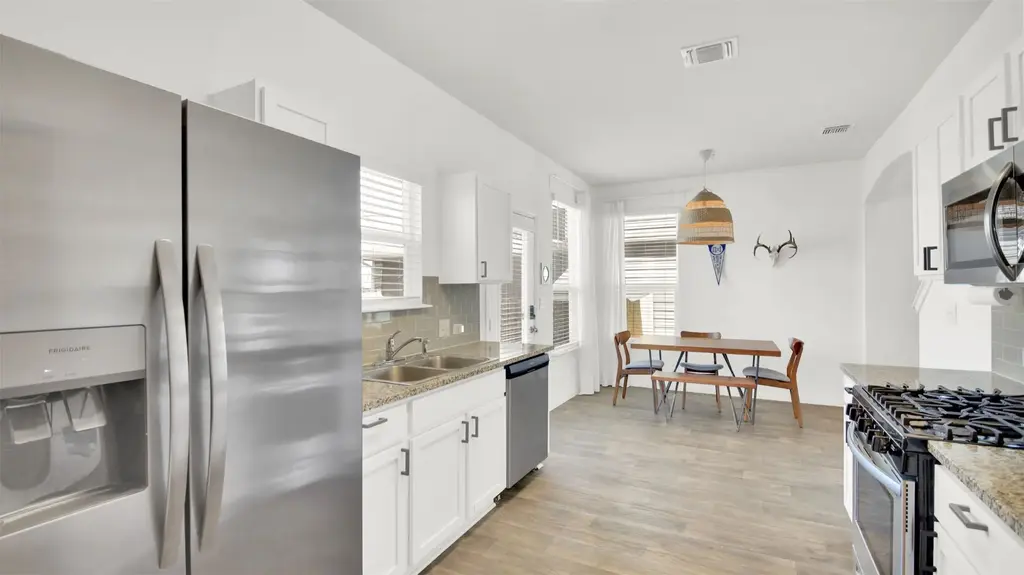 2208 Arborside Drive, Austin