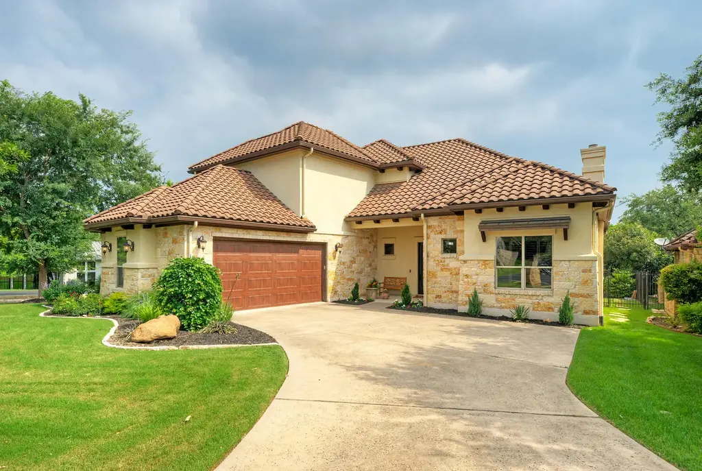 7 Parkside Road, The Hills