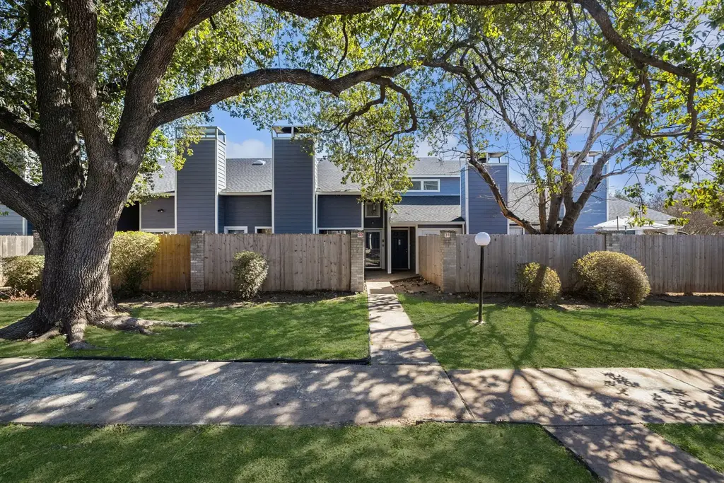 1010 W Rundberg Lane 30, Austin