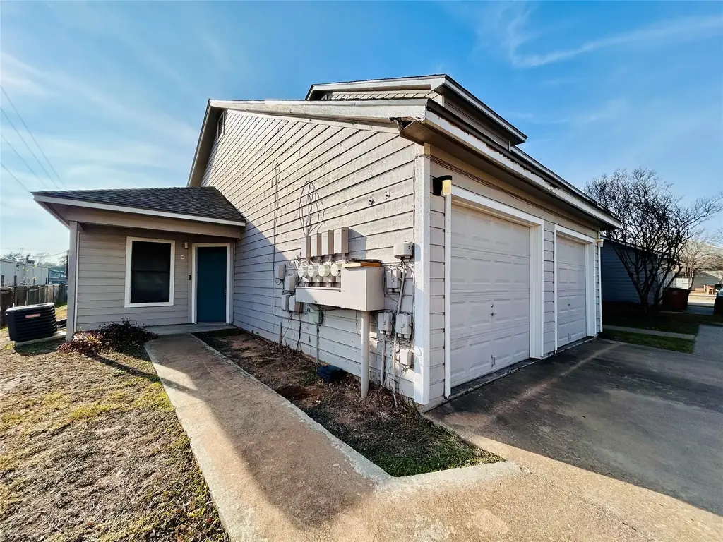 8905 Schick Road D, Austin