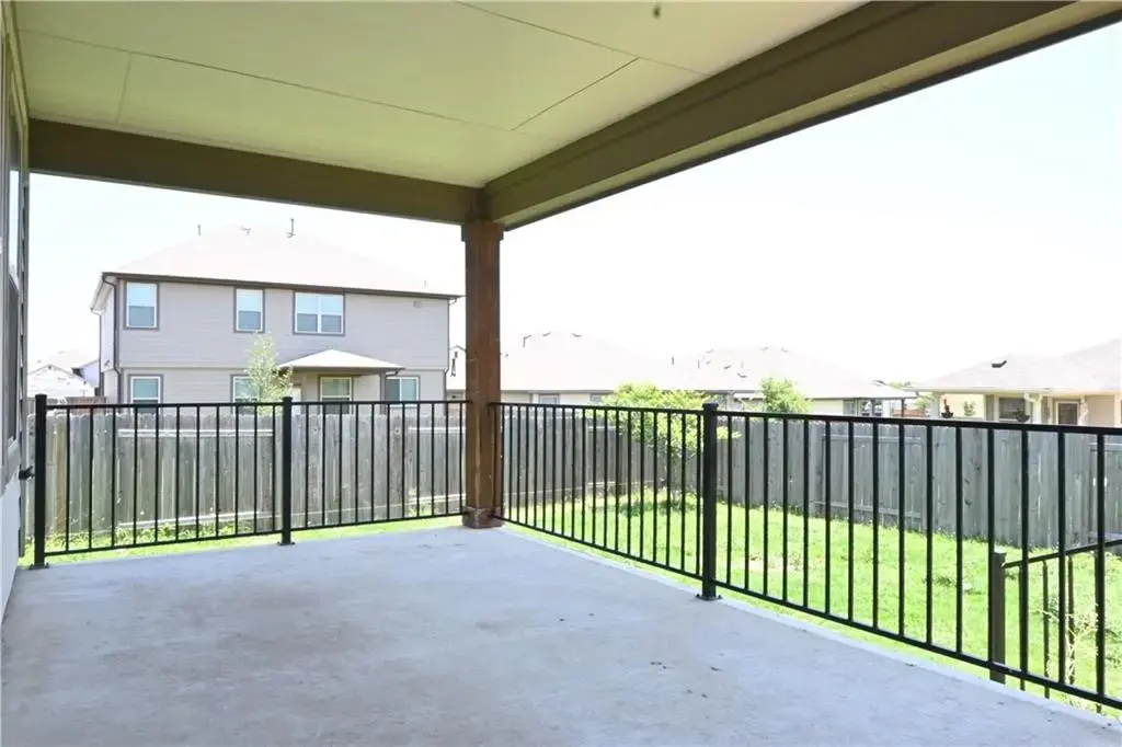 124 Gray Wolf Drive, San Marcos