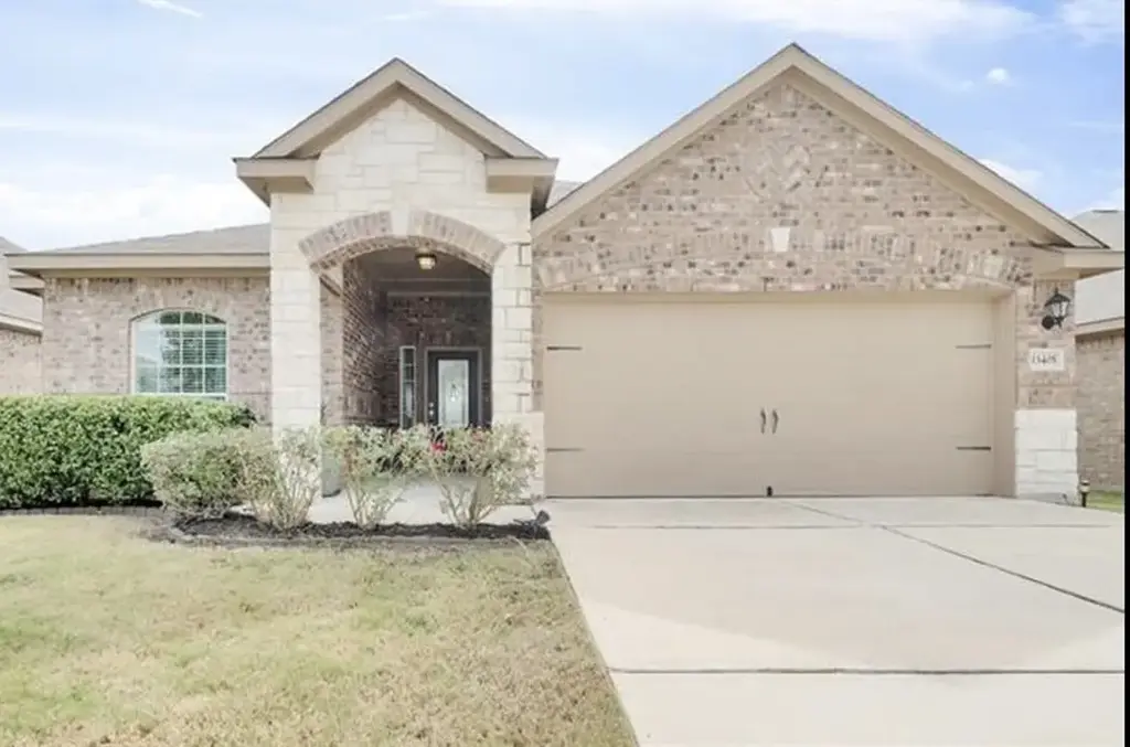 13405 Clara Martin Road, Manor