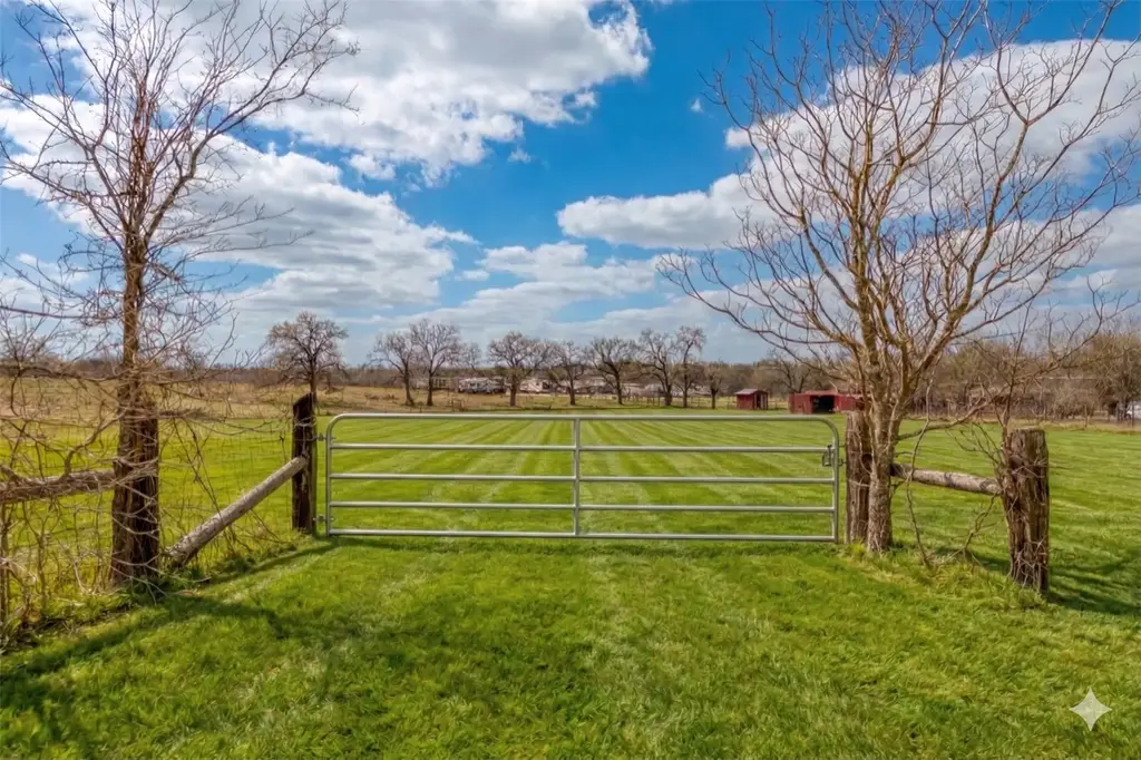430 N Fm 487 Tract 2, Rockdale