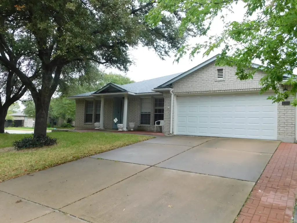 1301 Leah Lane, Round Rock