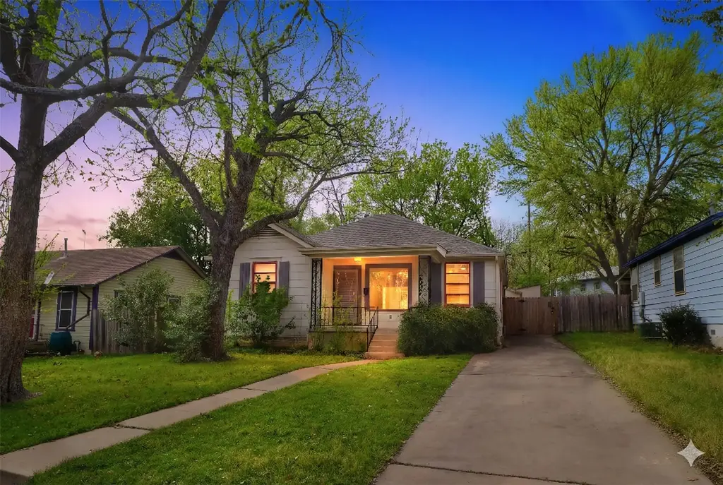2007 Montclaire Street, Austin