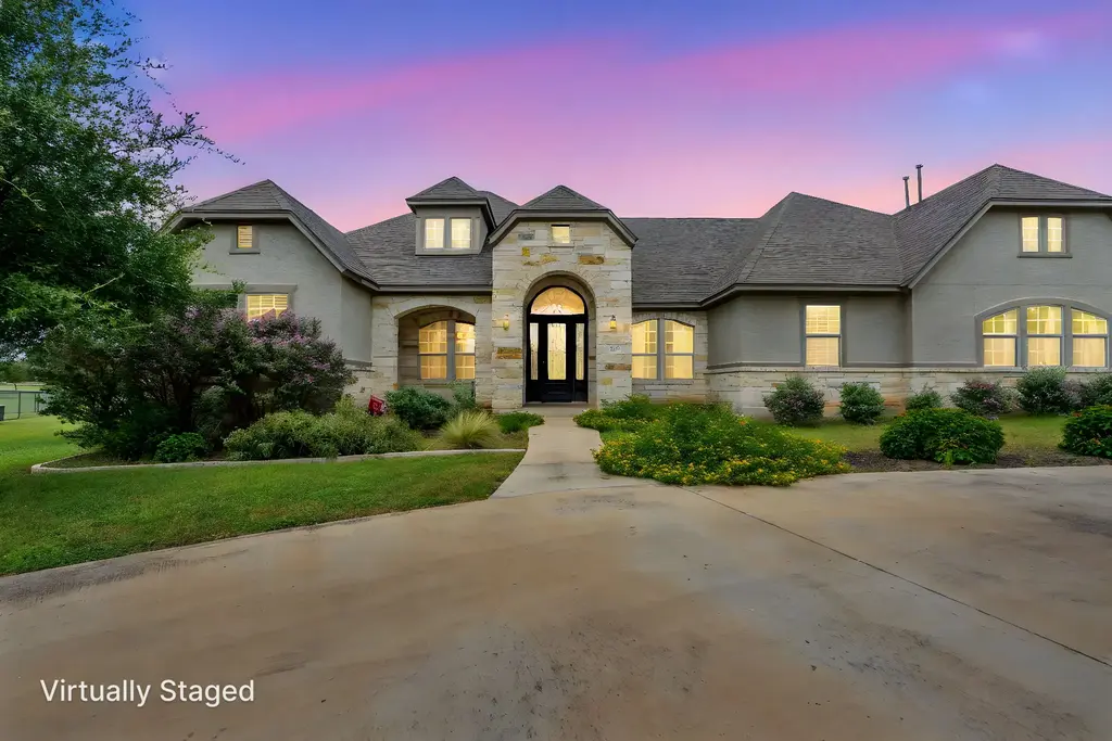 728 Deer Run Way Way, New Braunfels