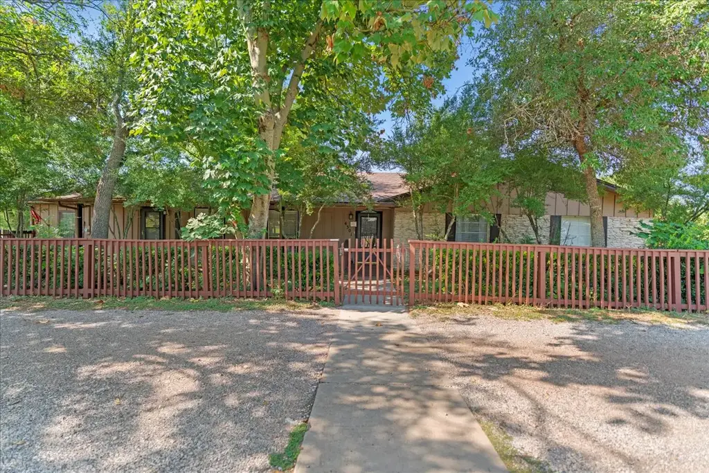 4301 Crestridge Drive, Round Rock