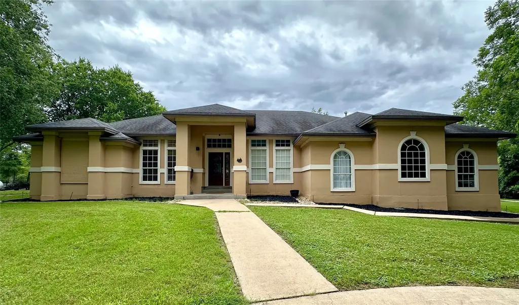 159 Moku Manu Drive, Bastrop