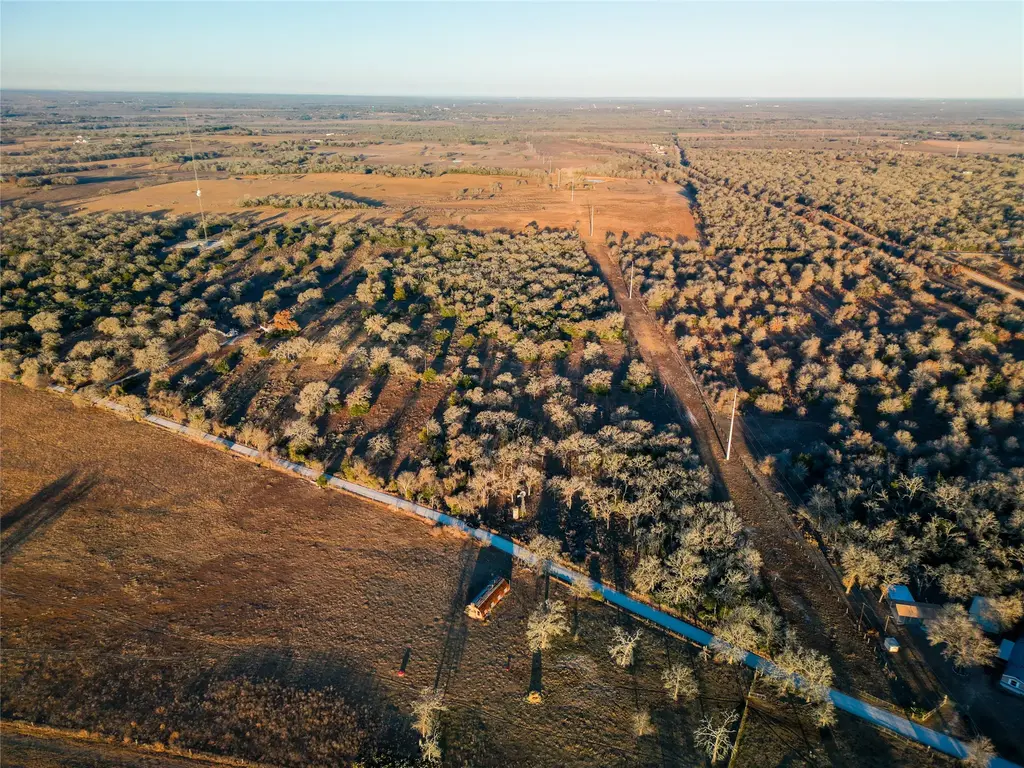 Sandy Pine Road, Luling