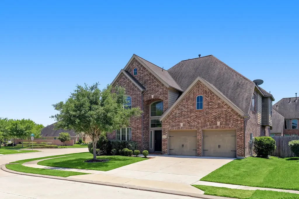 2604 Longlake Drive, Pearland