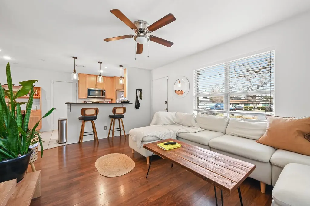 1005 Daphne Court, Austin